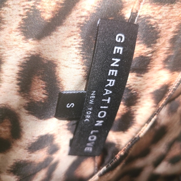 GENERATION LOVE / WOMEN /TOPS / BLOUSESGENERATIONLOVEKENZIE WRAP TOP - FLORA - Picture 7 of 10